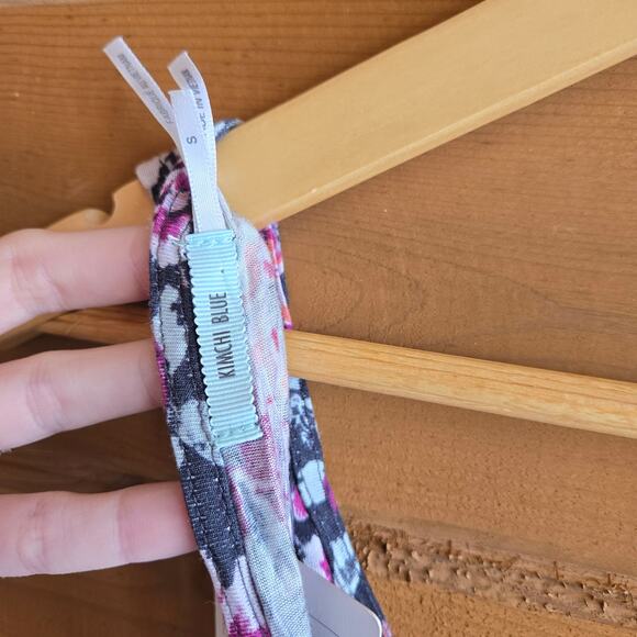 Urban Outfitters Kimchi Blue Floral Lace Tank Top NWT S Lace Bandeau Boho Soft - Picture 6 of 6